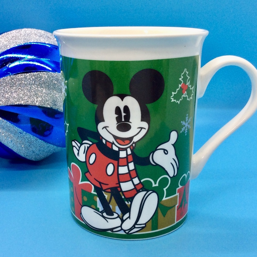 2013 Disney Mickey Mouse Christmas Gifts Mug Cup